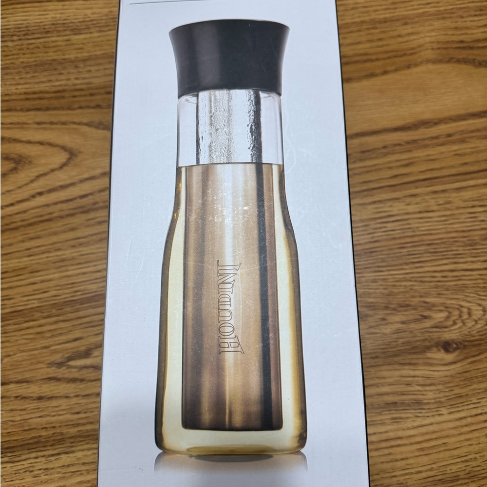 Houdini Wine-Chilling Crystal Carafe